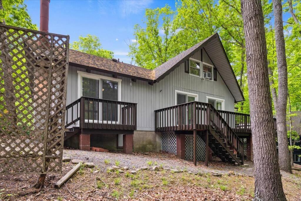 The Gingerbread House: 4 Bedroom Chalet, W/ Sunroom/Deck, Sleeps 12, Modern Amenities McGaheysville Bagian luar foto